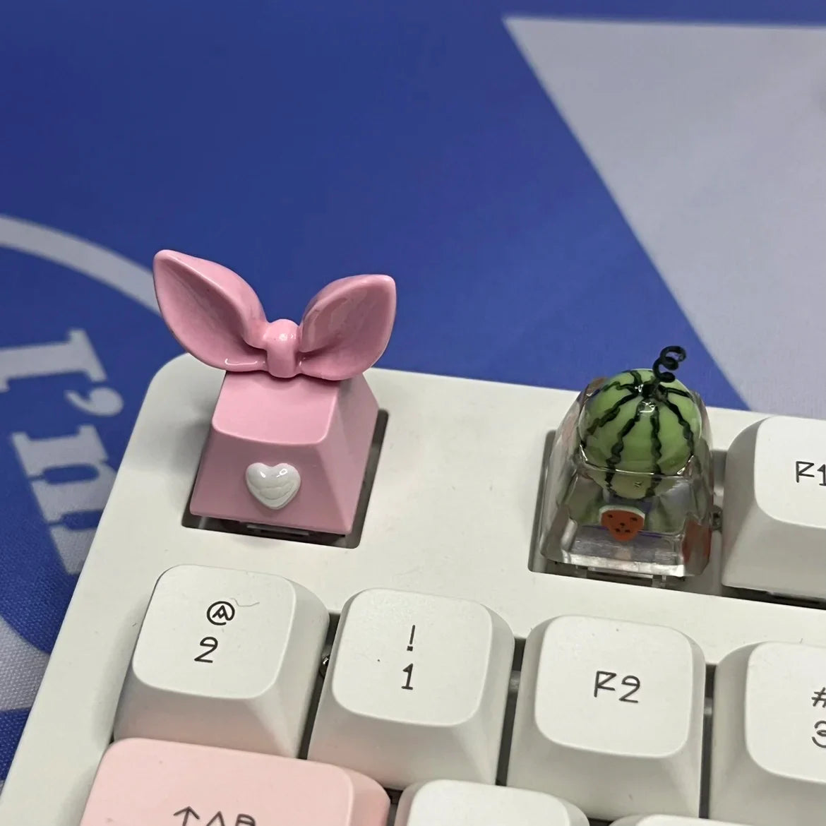 DIY Customized Bow Key cap Rabbit Ear Transparent R4 Cross Axis Game Pink Mechanical Keyboard Keycap