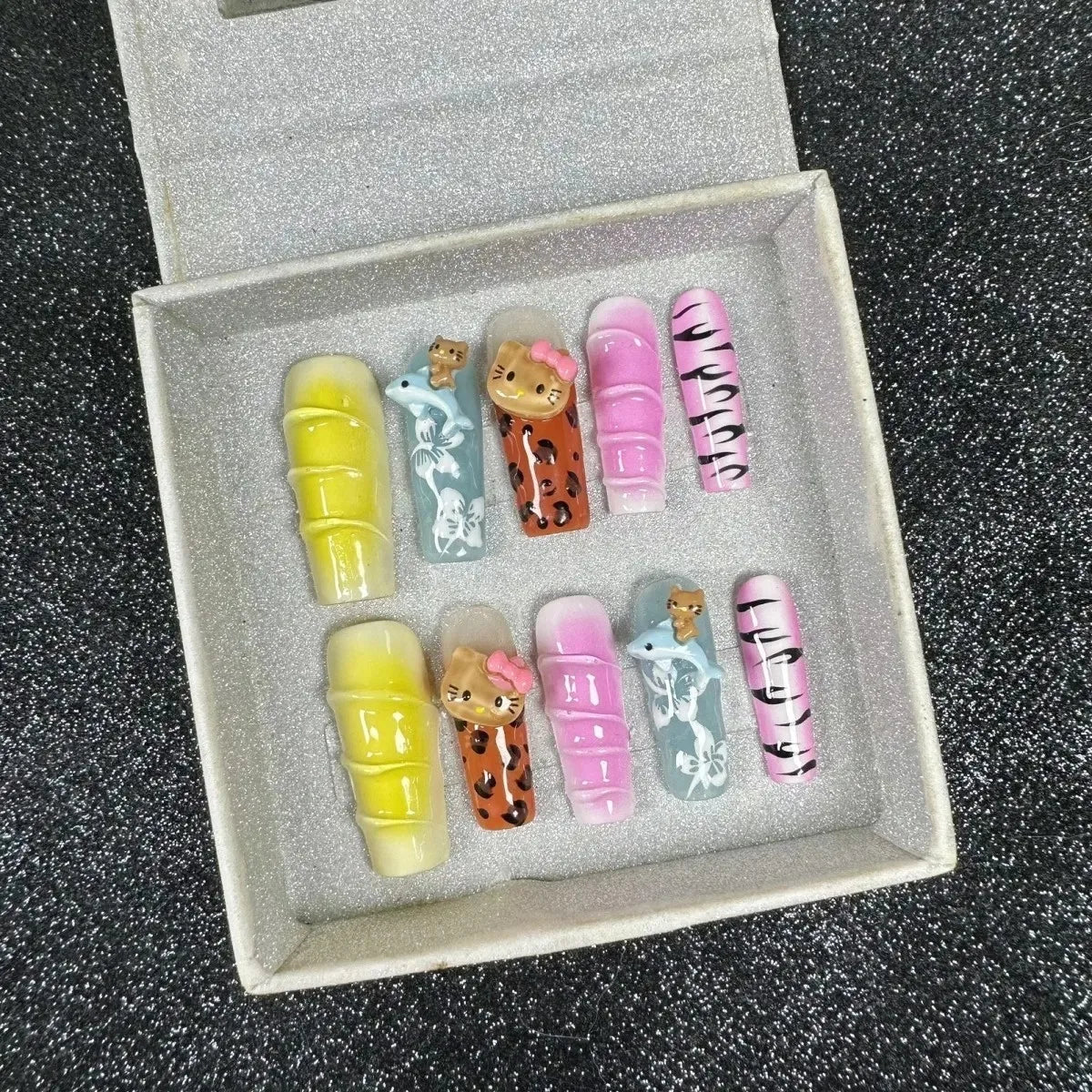 Cute 2024 Coffee Brown 3D Handmade Nail Art Sanrio Hello Kitty French Long Coffin Shape Star Kitty Full Coverage Removable Nails